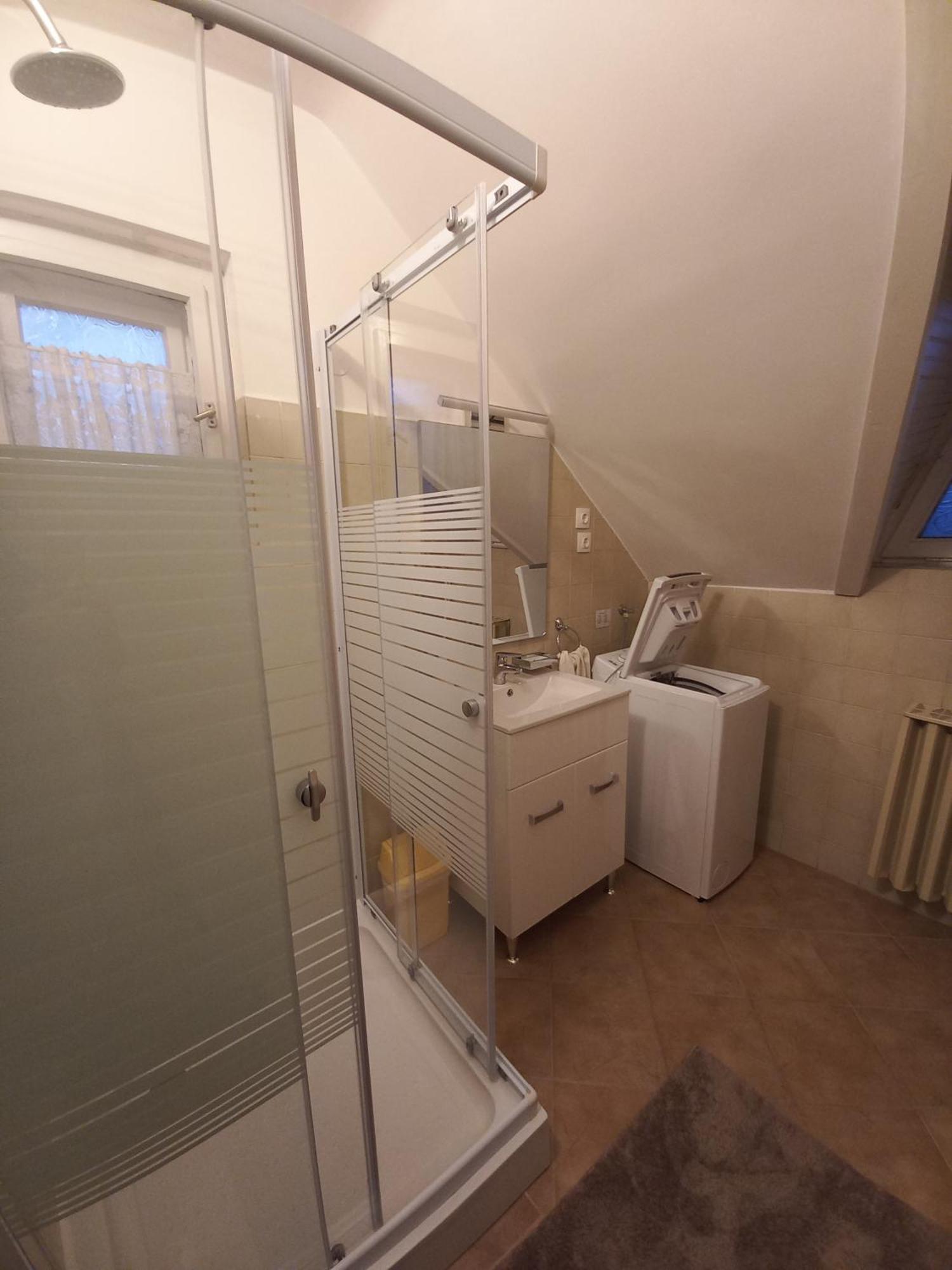 Sandor Apartment *